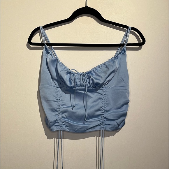 New blue cropped satin top - Picture 2 of 4